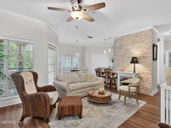 7800 POINT MEADOWS Drive, Unit 417, Jacksonville, FL 32256