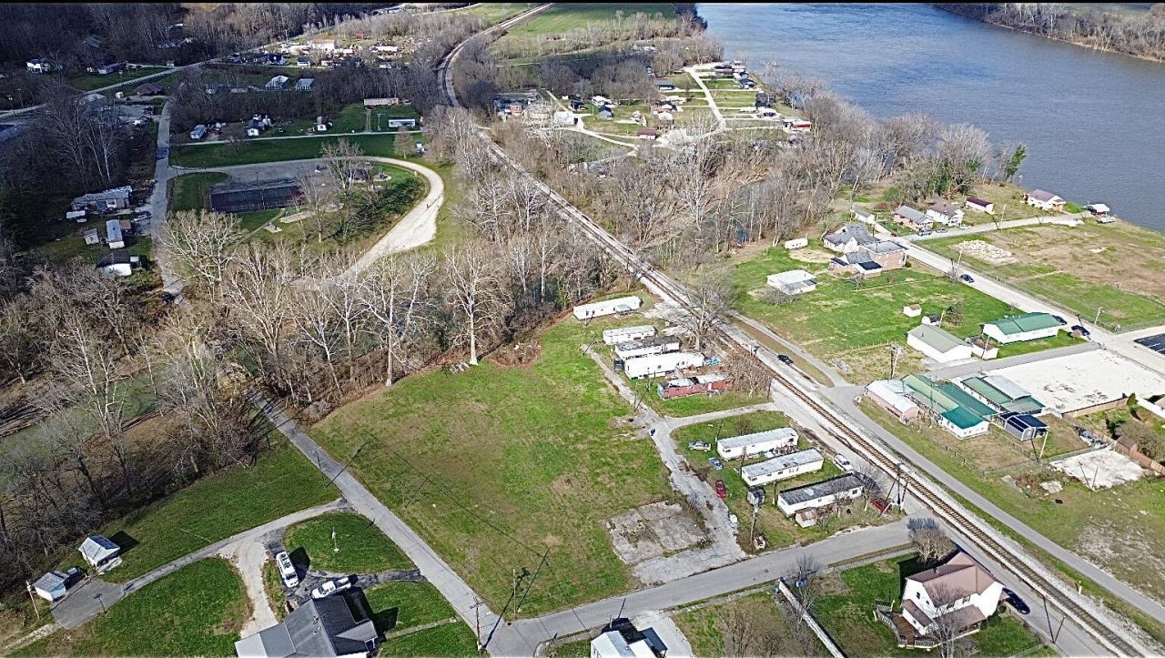 102 3rd Street, Vanceburg, KY 41179 Main Photo