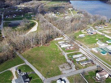 102 3rd Street, Vanceburg, KY 41179