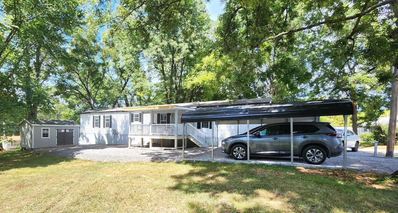 23 Yates St, Paris, TN 38242 Main Photo