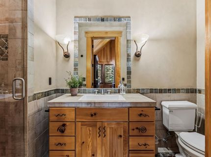 8745 Lahontan Drive, Truckee, CA 96161 Photo