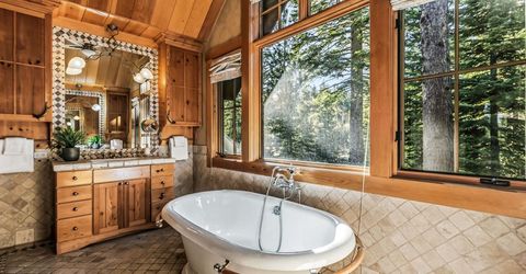 8745 Lahontan Drive, Truckee, CA 96161 Photo