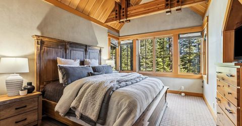 8745 Lahontan Drive, Truckee, CA 96161 Photo