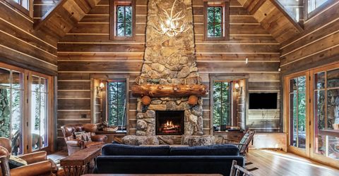 8745 Lahontan Drive, Truckee, CA 96161 Photo