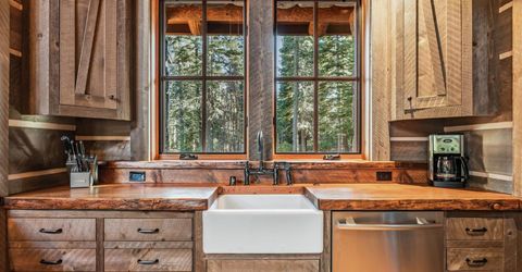 8745 Lahontan Drive, Truckee, CA 96161 Photo