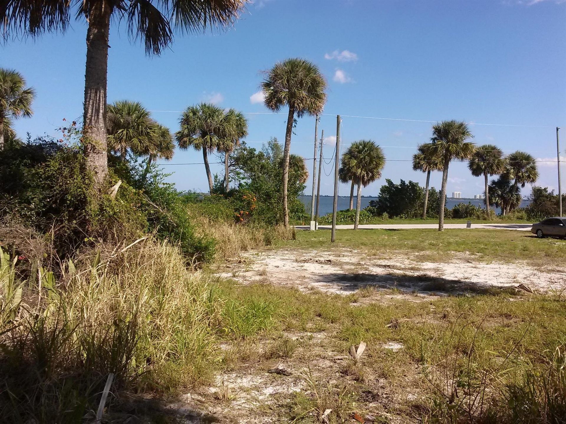 10609 S Indian River S Drive, Fort Pierce, FL 34982 Photo