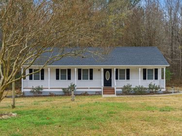 110 Autumn Court, Zebulon, NC 27597
