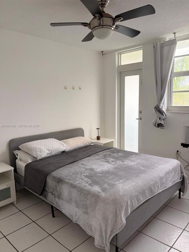 335 Collins Ave, Unit 302, Miami Beach, FL 33139 Photo