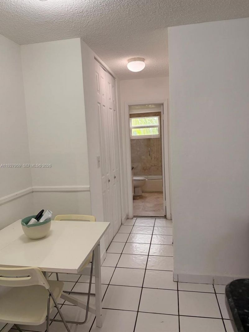 335 Collins Ave, Unit 302, Miami Beach, FL 33139 Photo