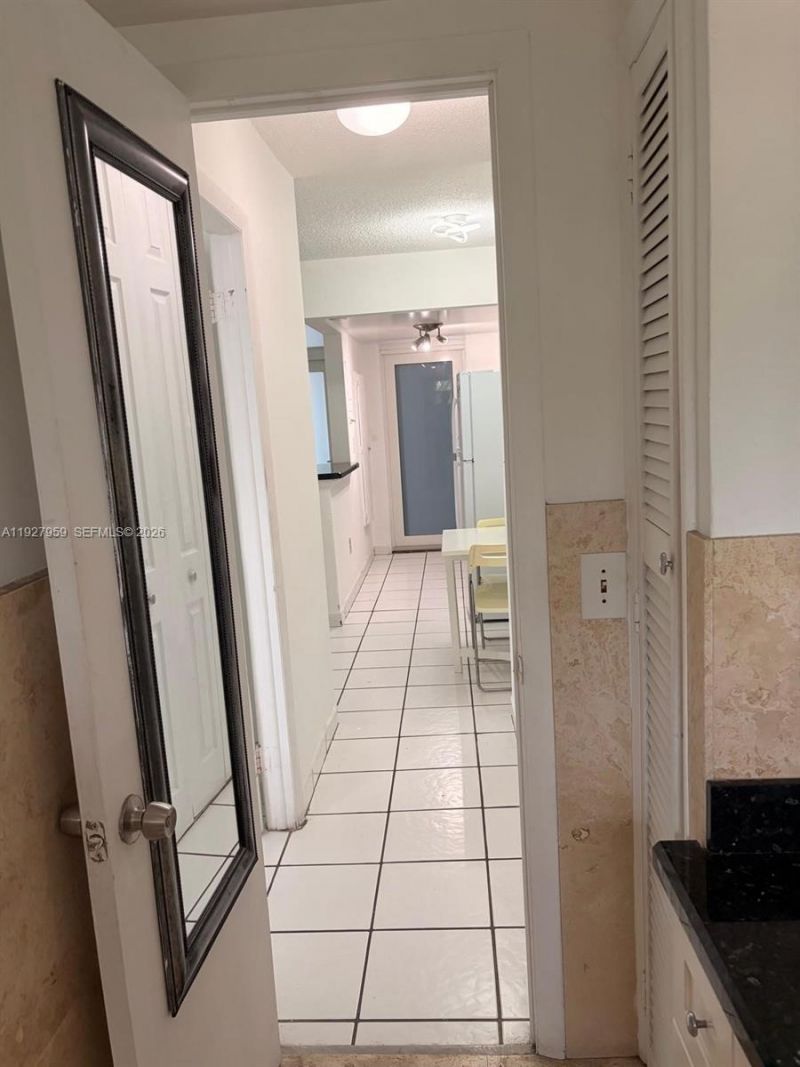 335 Collins Ave, Unit 302, Miami Beach, FL 33139 Photo