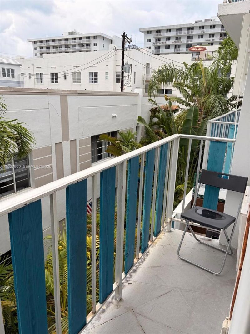 335 Collins Ave, Unit 302, Miami Beach, FL 33139 Photo
