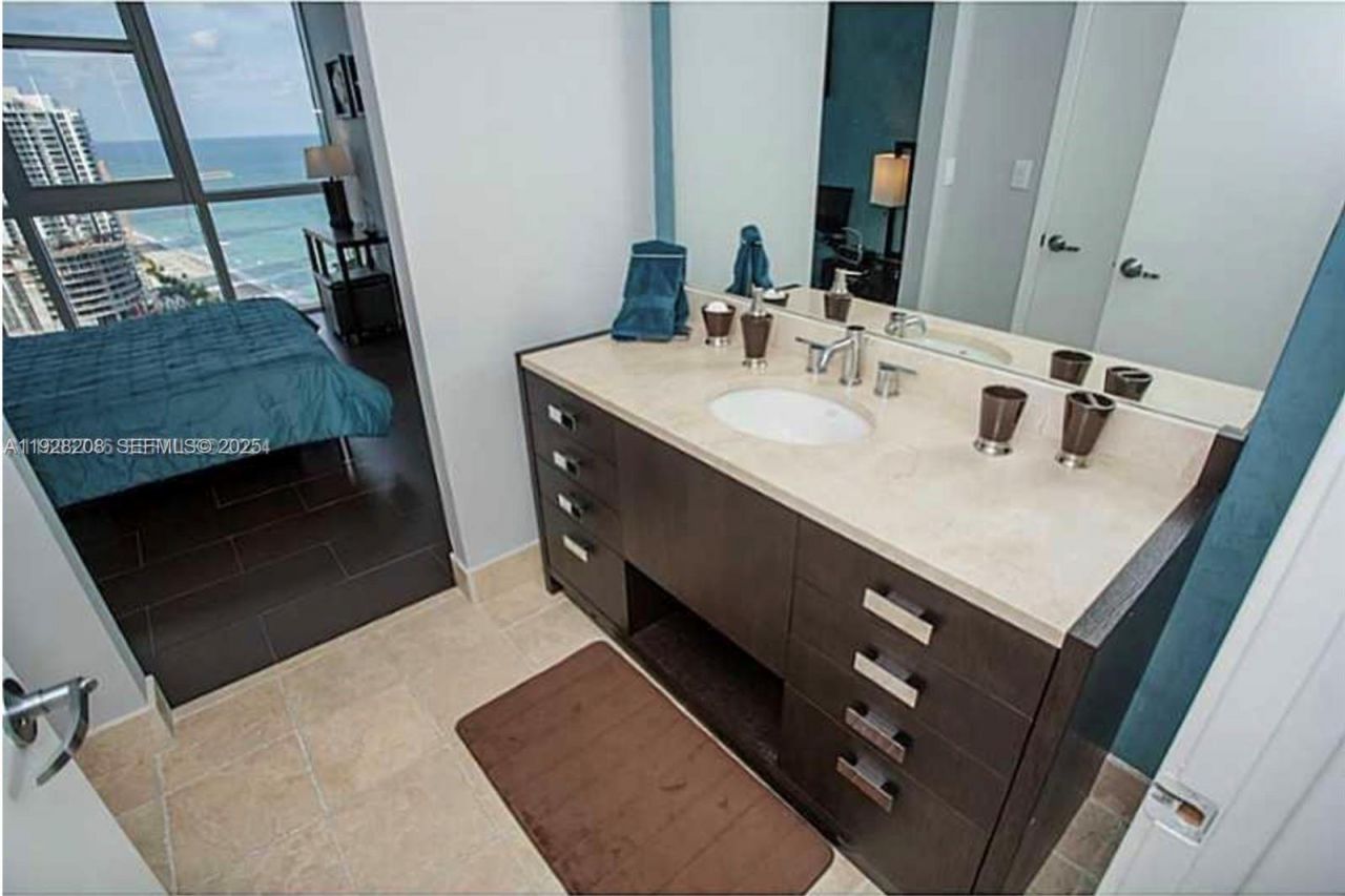 18201 Collins Ave, Unit 3802, Sunny Isles Beach, FL 33160 Photo