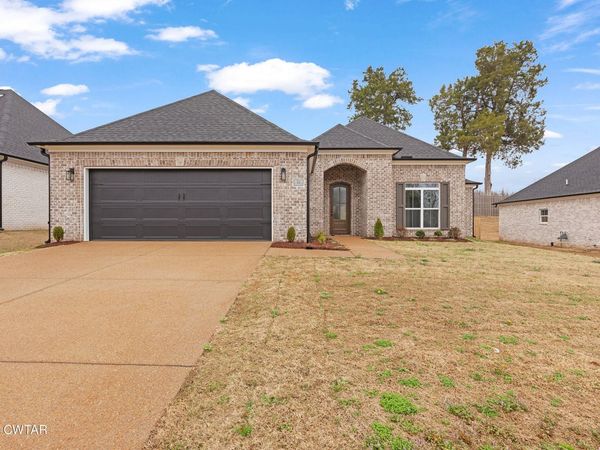 11 Rockford Drive, Jackson, TN 38305