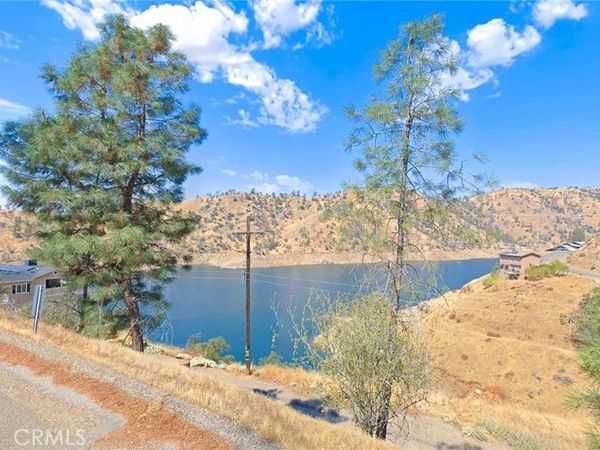 28075 Sky Harbour, Friant, CA 93626
