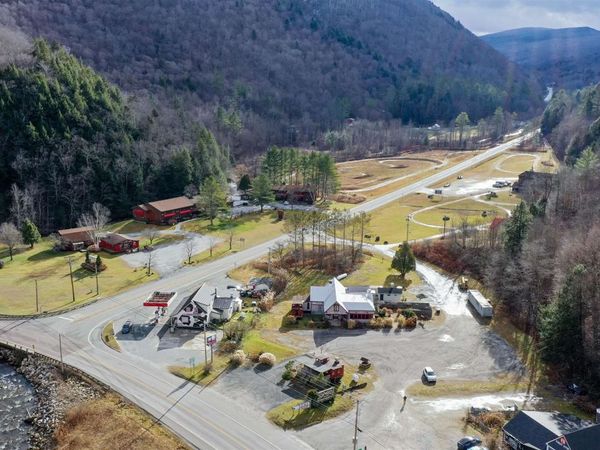 36 U.S. Route 4, Bridgewater, VT 05034