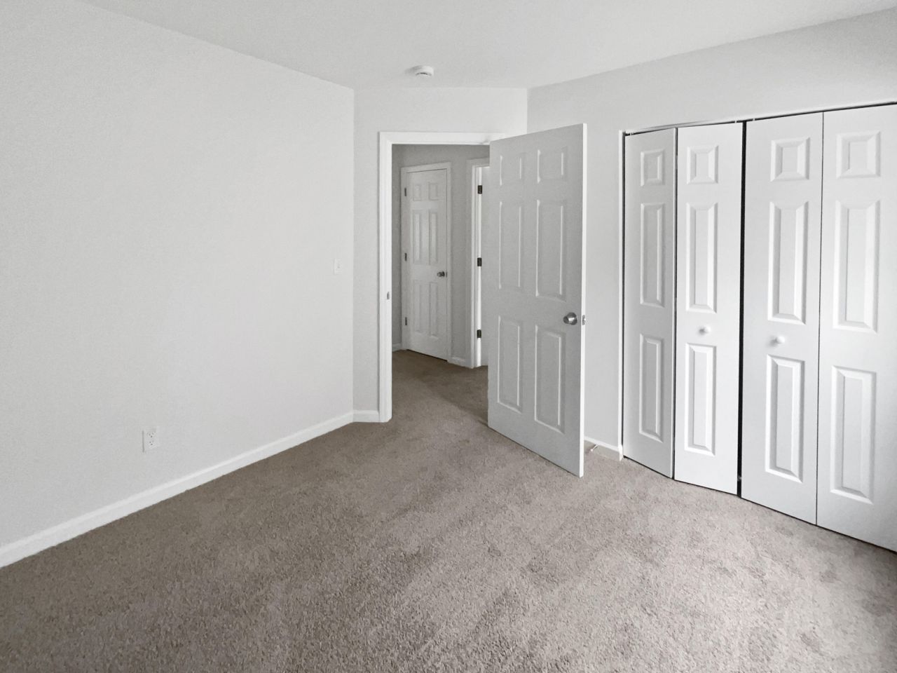 9008 Fieldstone Trace Photo 4