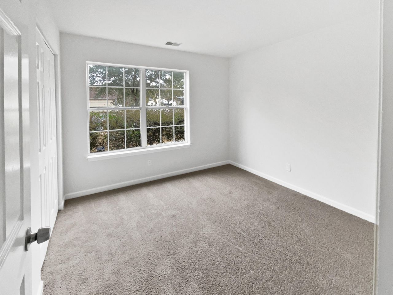 9008 Fieldstone Trace Photo 8