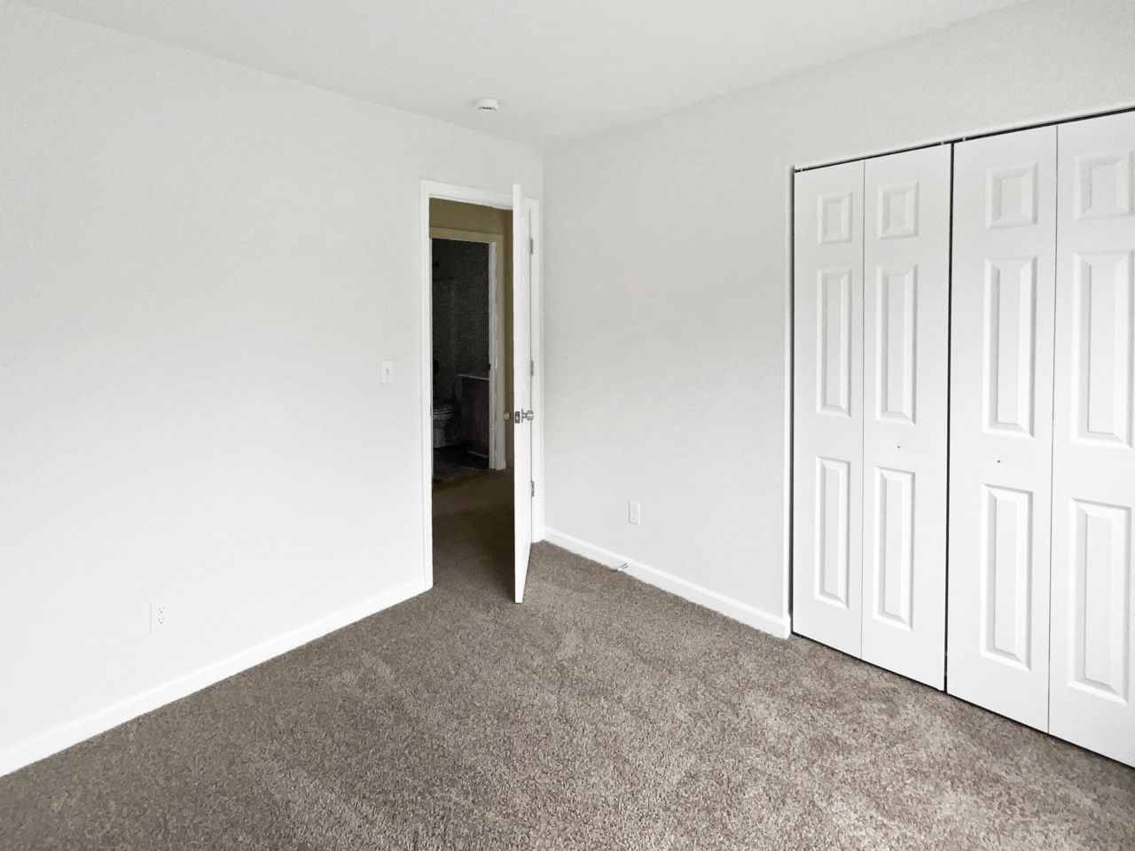 9008 Fieldstone Trace Photo 9