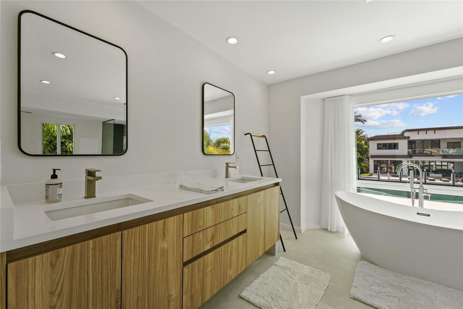 325 Seven Isles Drive, Fort Lauderdale, FL 33301 Photo