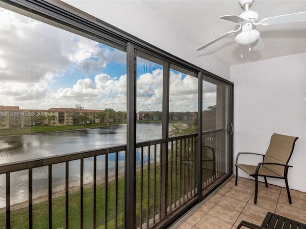 950 SW 138th Ave, Unit 409B, Pembroke Pines, FL 33027