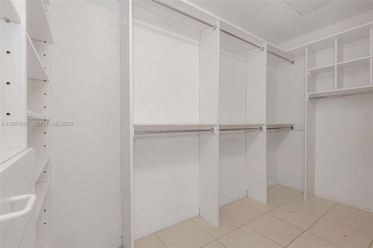 950 SW 138th Ave, Unit 409B, Pembroke Pines, FL 33027 Photo