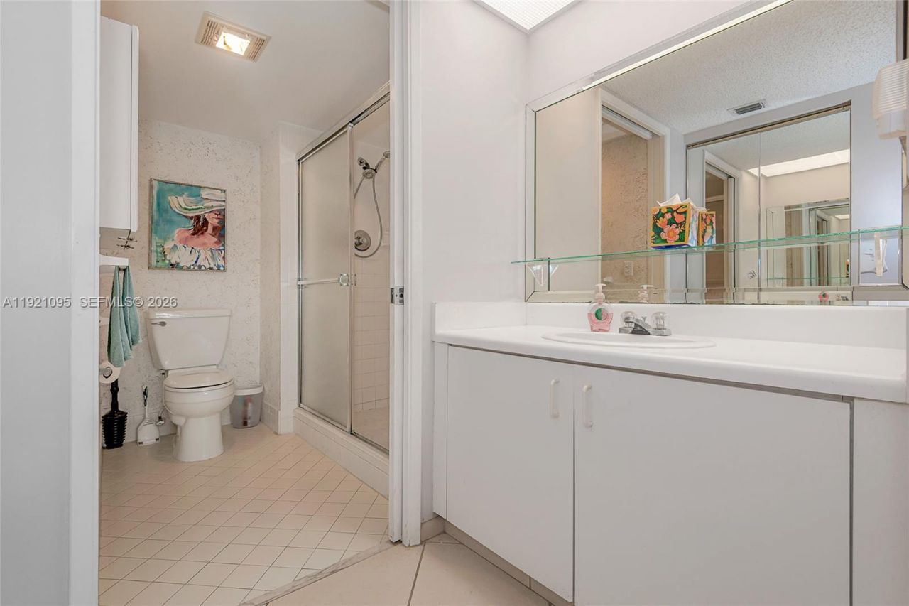 950 SW 138th Ave, Unit 409B, Pembroke Pines, FL 33027 Photo