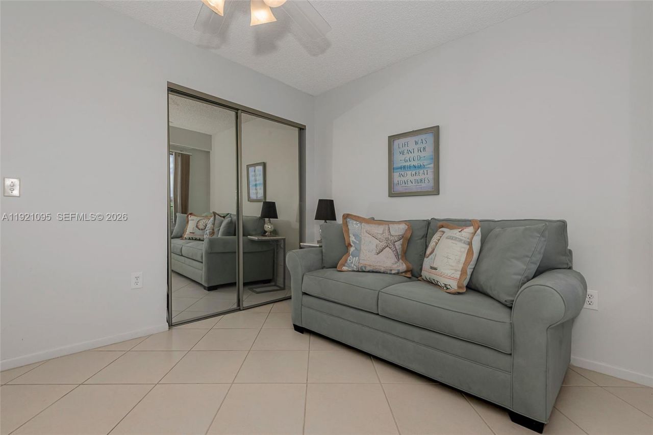 950 SW 138th Ave, Unit 409B, Pembroke Pines, FL 33027 Photo
