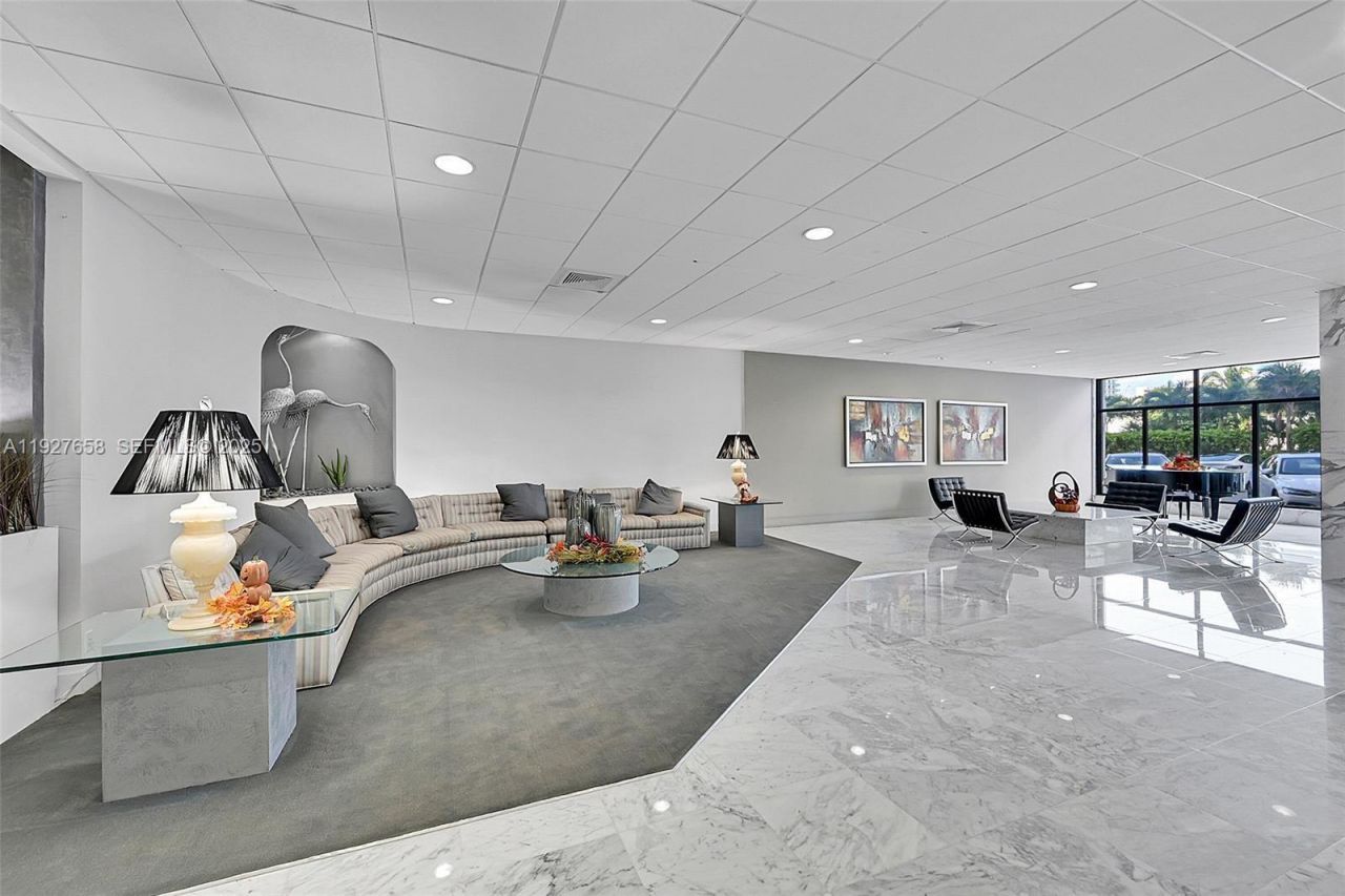 3015 N Ocean Blvd, Unit 19H, Fort Lauderdale, FL 33308 Photo