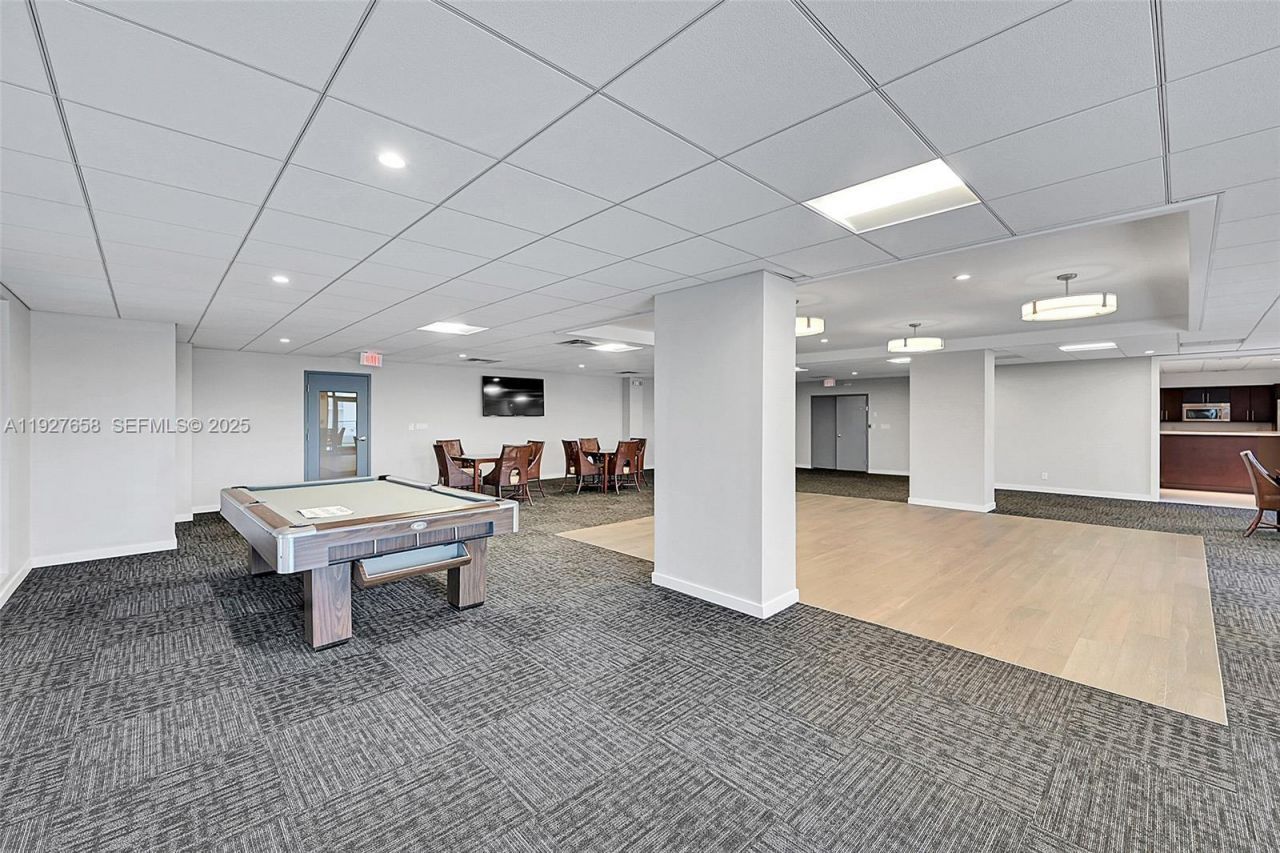 3015 N Ocean Blvd, Unit 19H, Fort Lauderdale, FL 33308 Photo