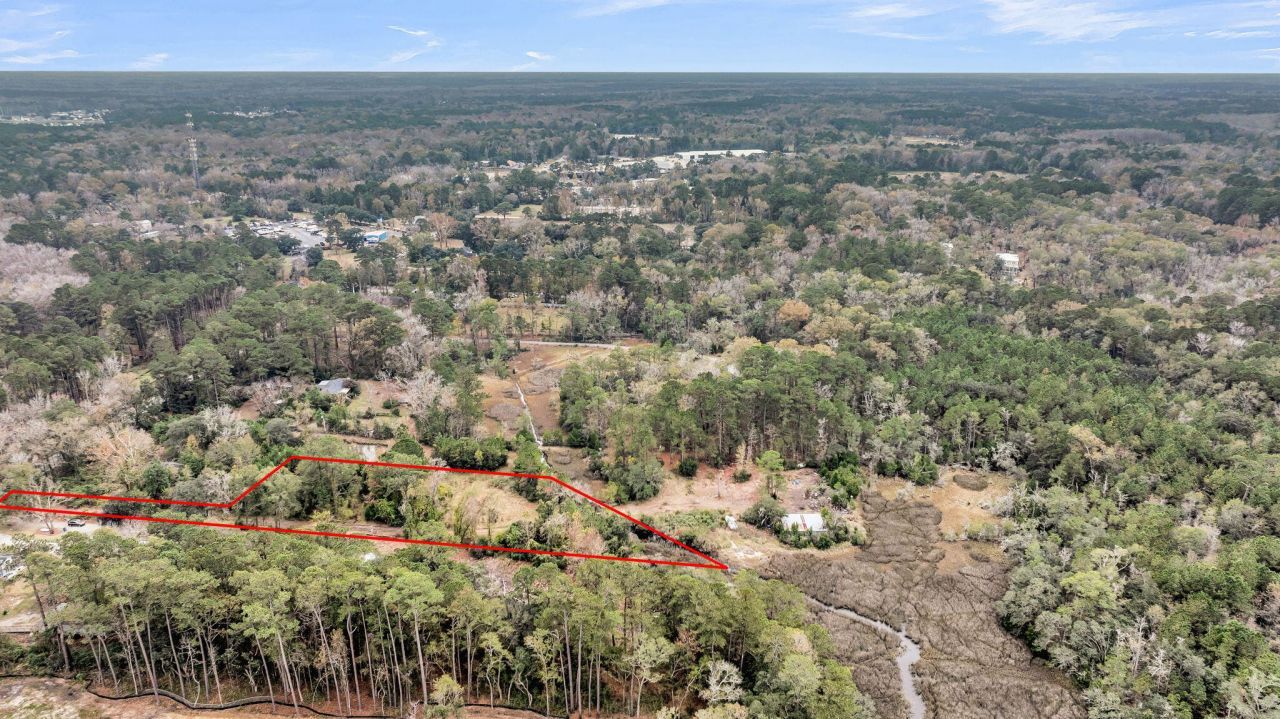 672 Main Road Photo 13