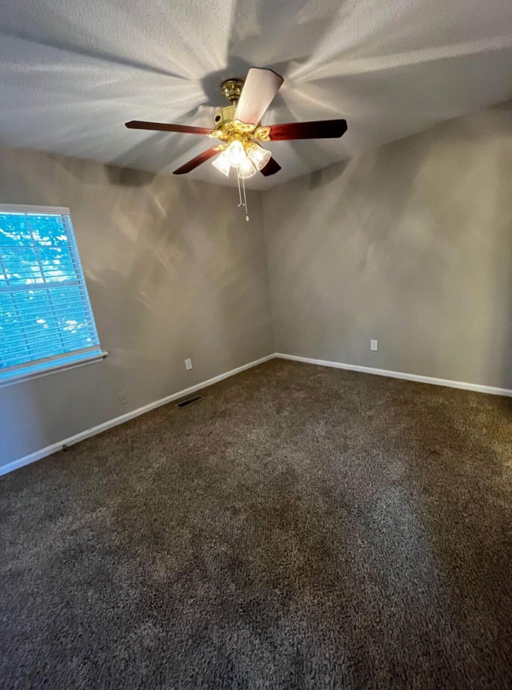 1508 Nantahala Boulevard Photo 9