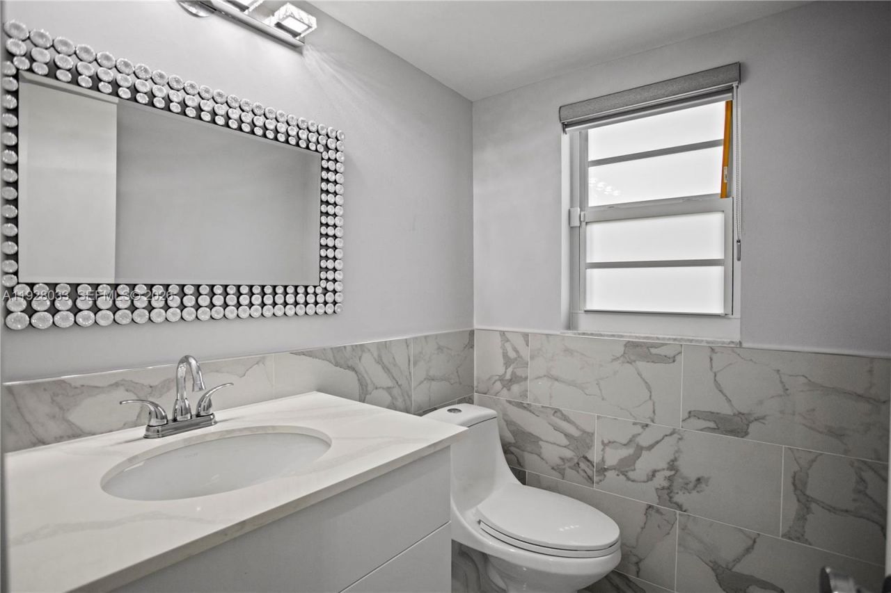 370 E Laurel Dr, Unit 3 E, Margate, FL 33063 Photo