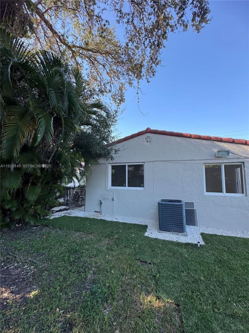 3021 SW 2nd Ave, Miami, FL 33129 Photo