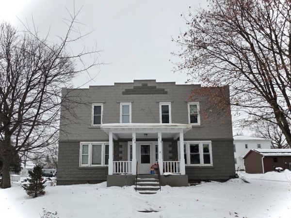 210 Park Avenue, Strawberry Point, IA 52076