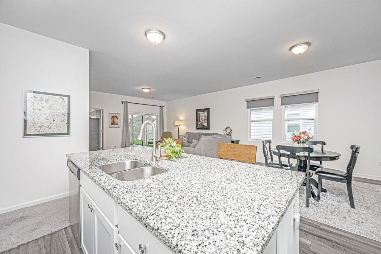 109 Lyra Lane Photo 7