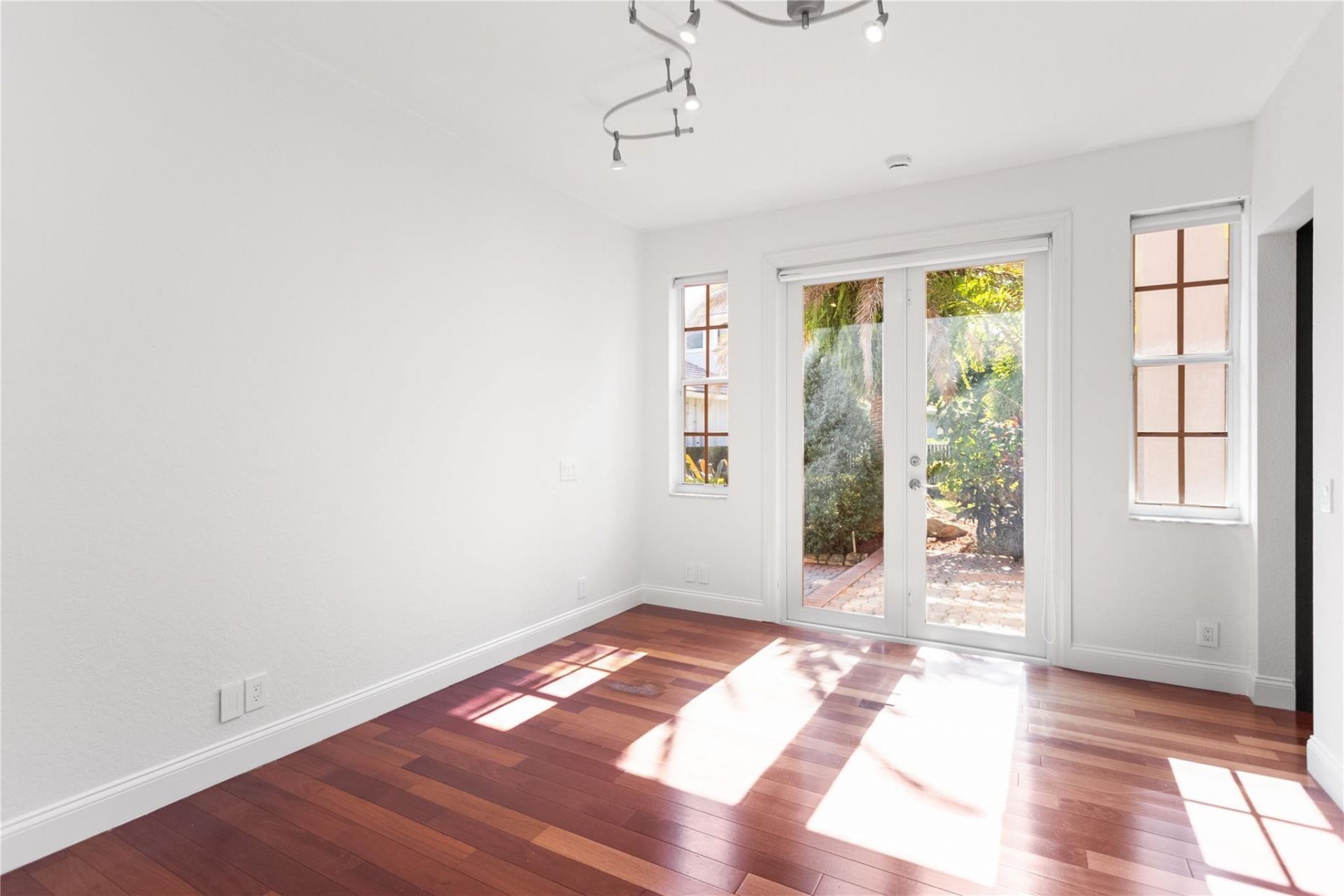 1585 Victoria Isle Way, Weston, FL 33327 Photo