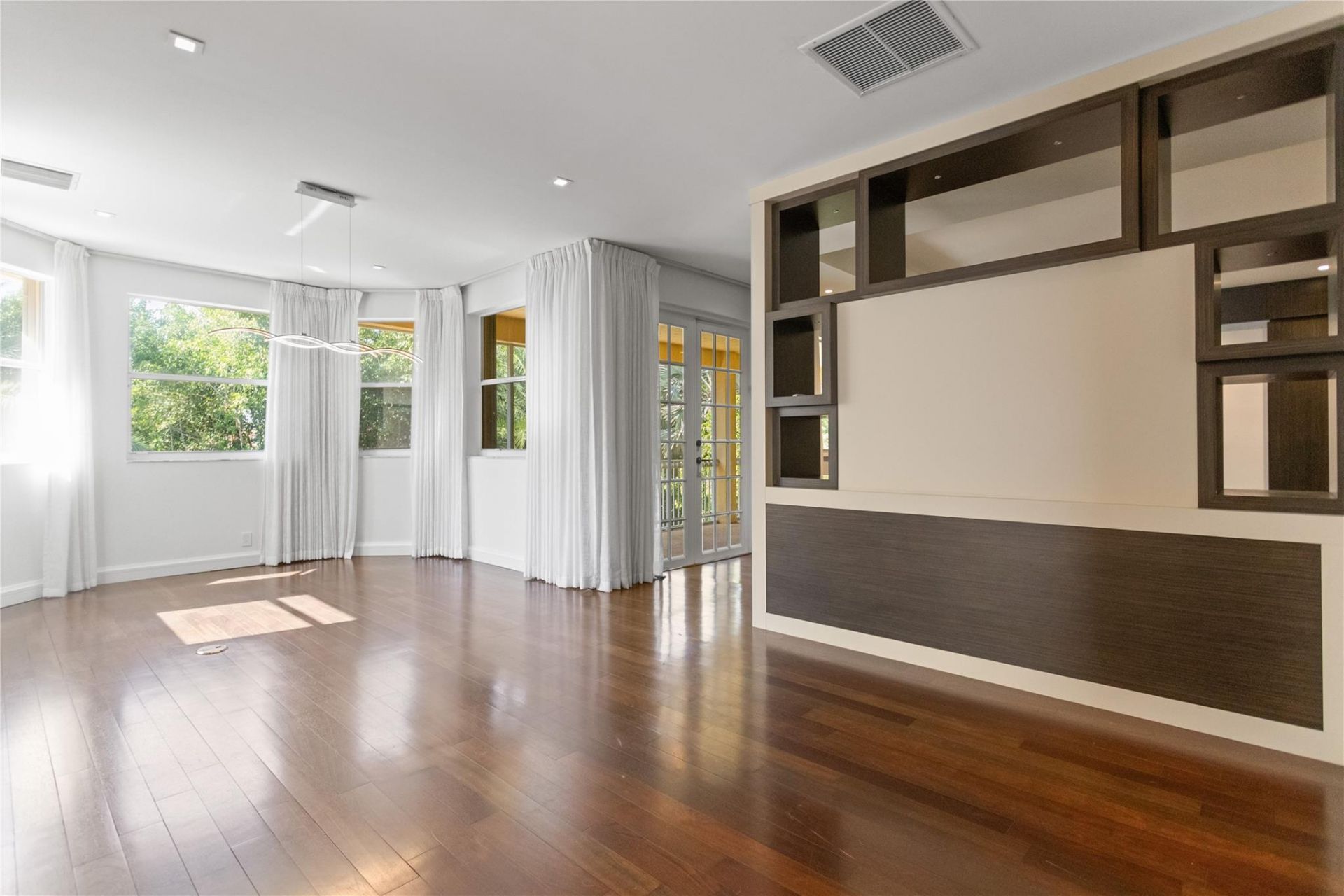 1585 Victoria Isle Way, Weston, FL 33327 Photo