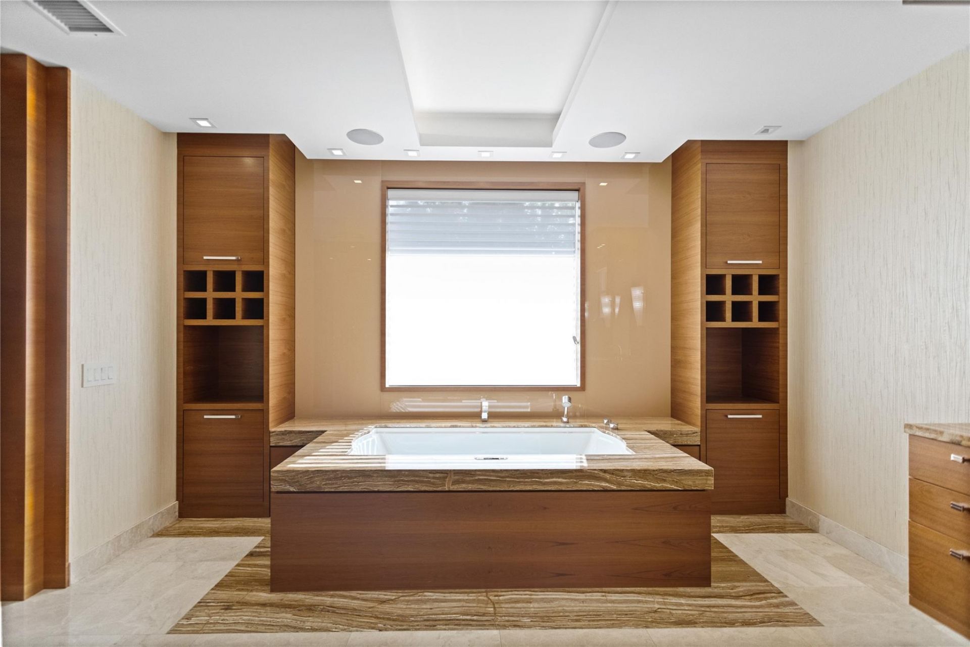 1585 Victoria Isle Way, Weston, FL 33327 Photo