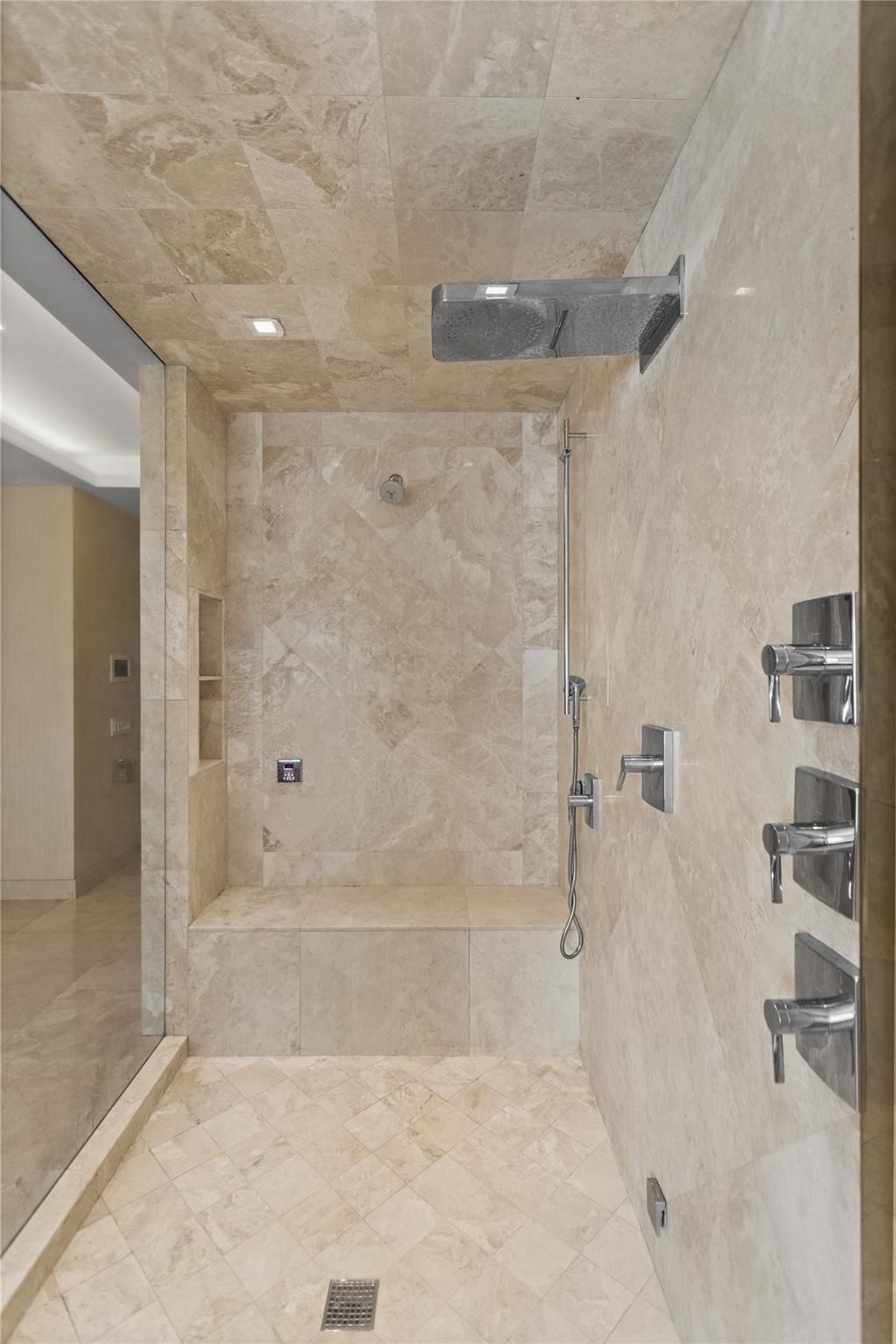 1585 Victoria Isle Way, Weston, FL 33327 Photo