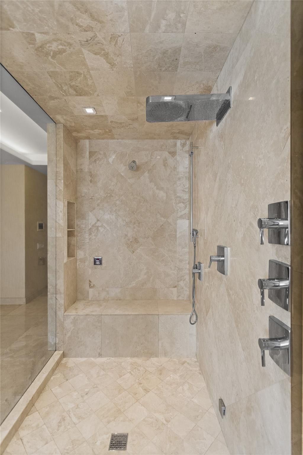 1585 Victoria Isle Way, Weston, FL 33327 Photo