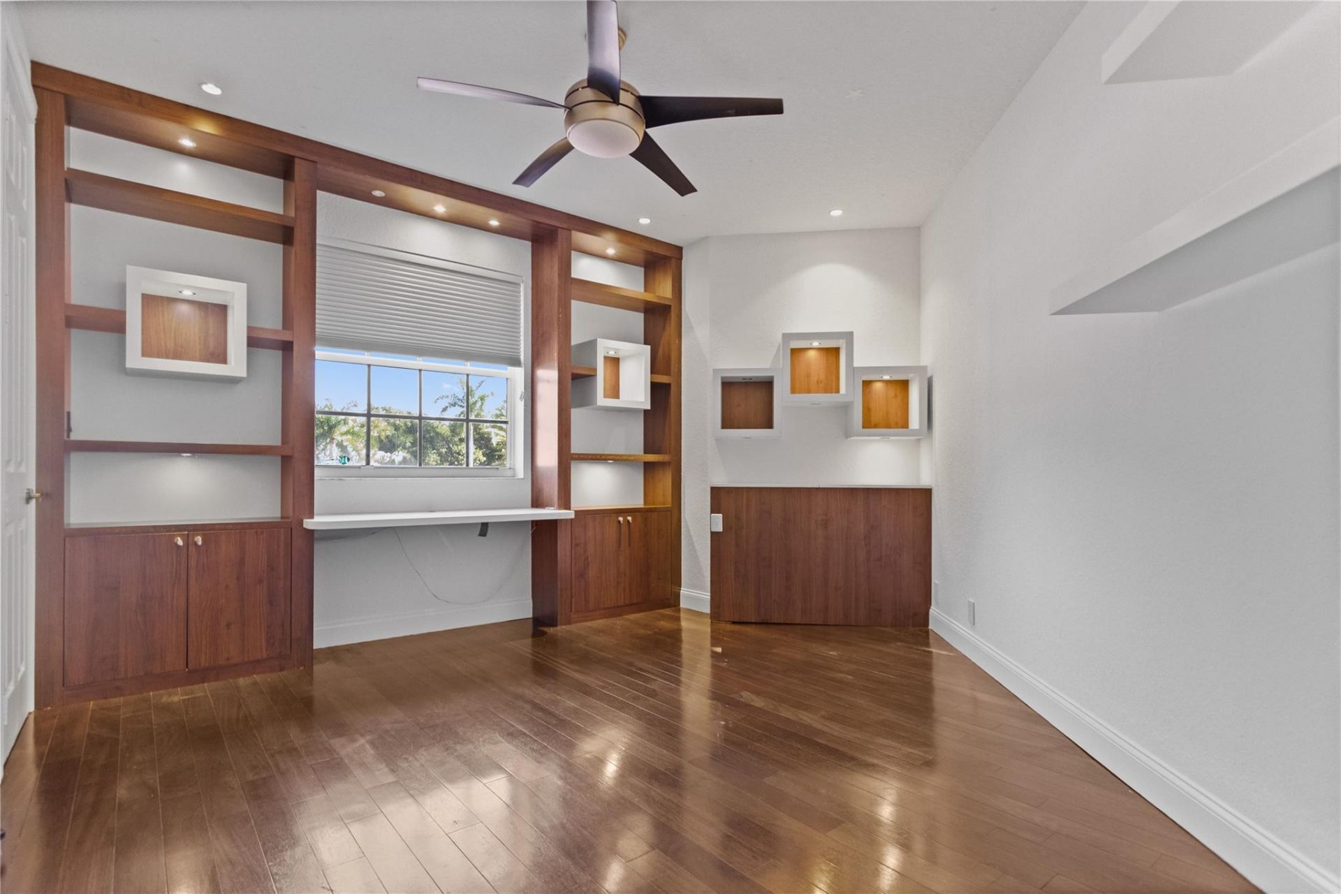 1585 Victoria Isle Way, Weston, FL 33327 Photo