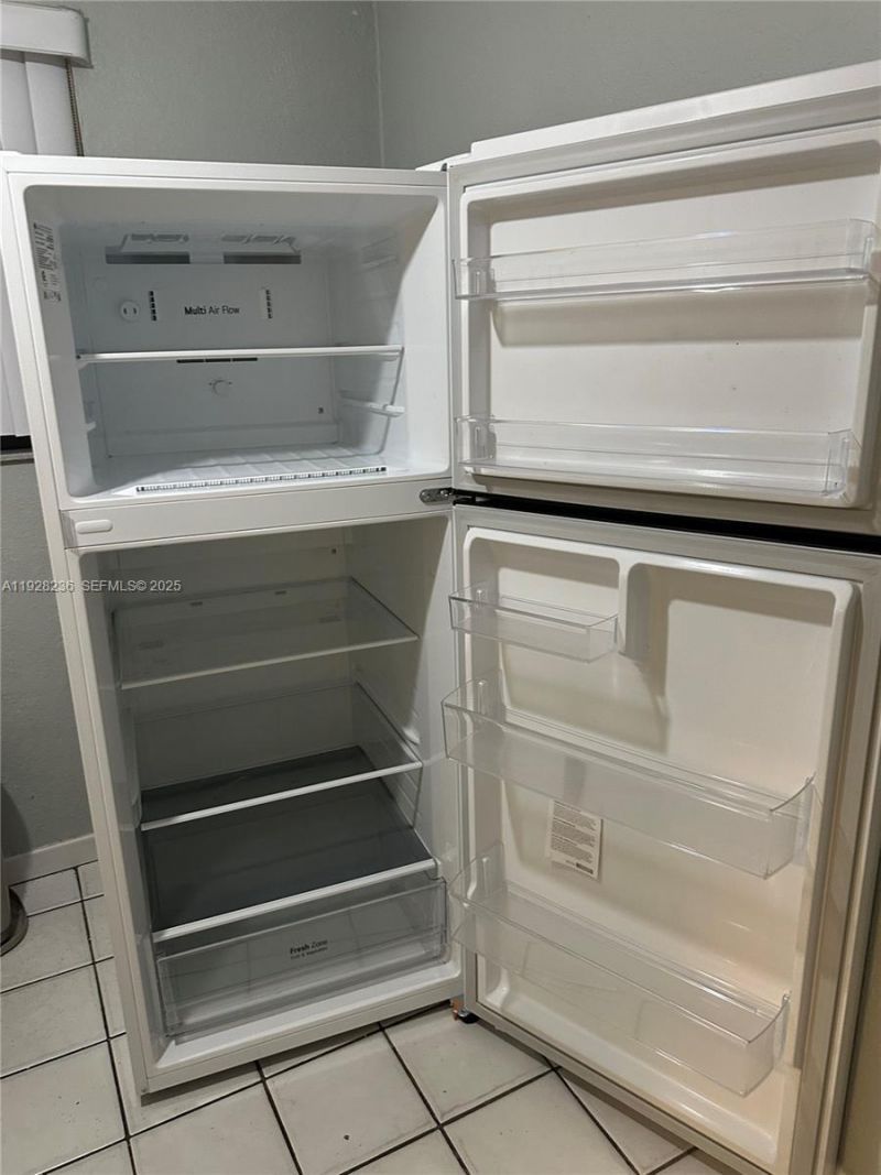 85 W 55th St, Unit EFFICI, Hialeah, FL 33012 Photo