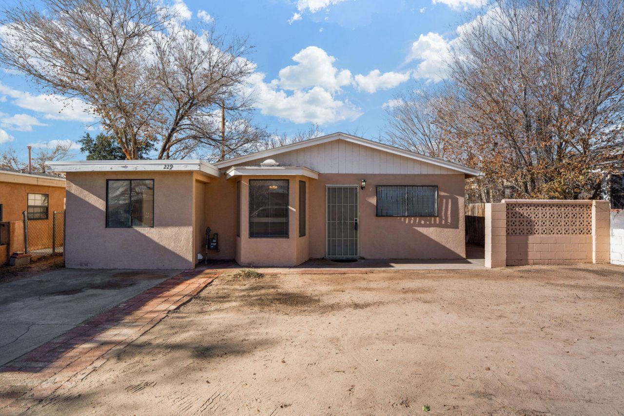 229 58th Street Nw, Albuquerque, NM 87105 Main Photo