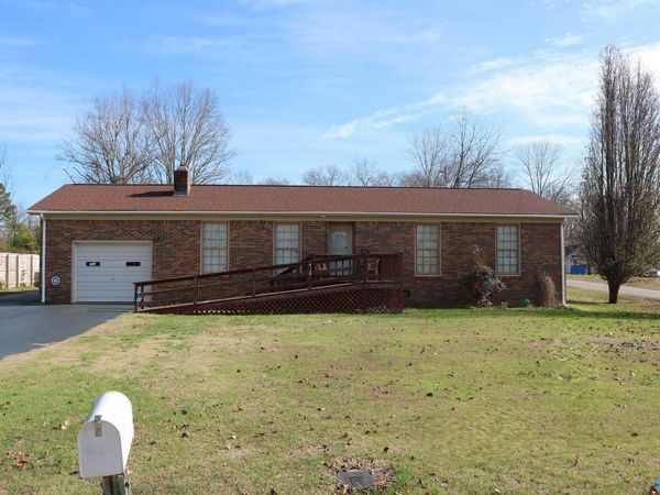 74 3rd Avenue, Grant, AL 35747