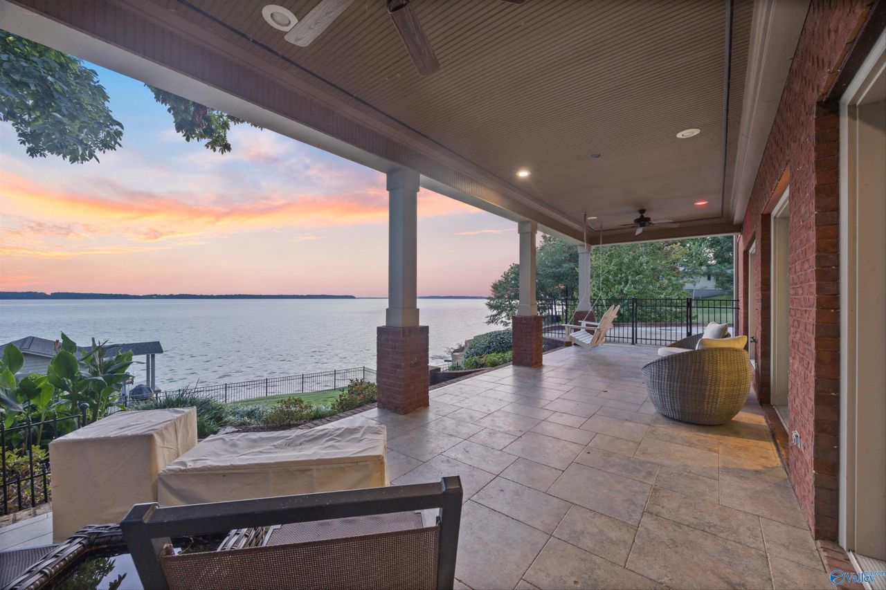 13613 Inverness Place Athens, AL 35611