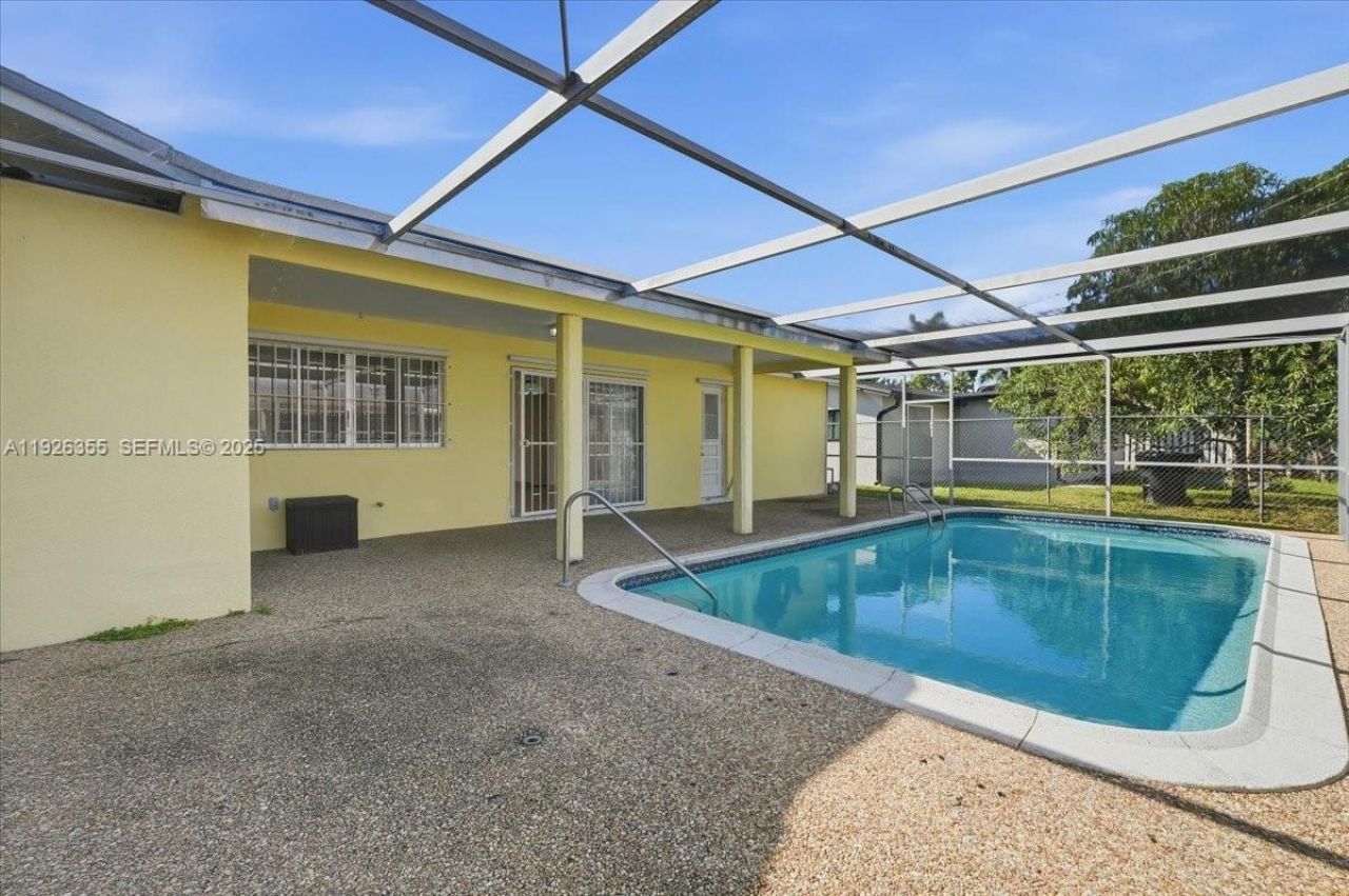 11711 NW 29th St, Sunrise, FL 33323 Photo