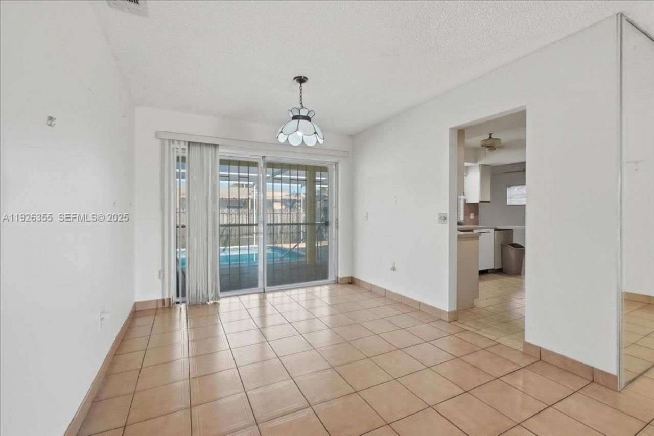 11711 NW 29th St, Sunrise, FL 33323 Photo