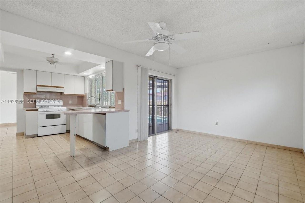 11711 NW 29th St, Sunrise, FL 33323 Photo