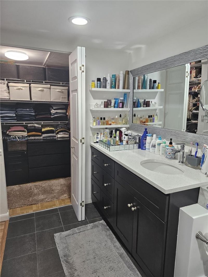 20160 NE 3rd Ct, Unit 8, Miami, FL 33179 Photo