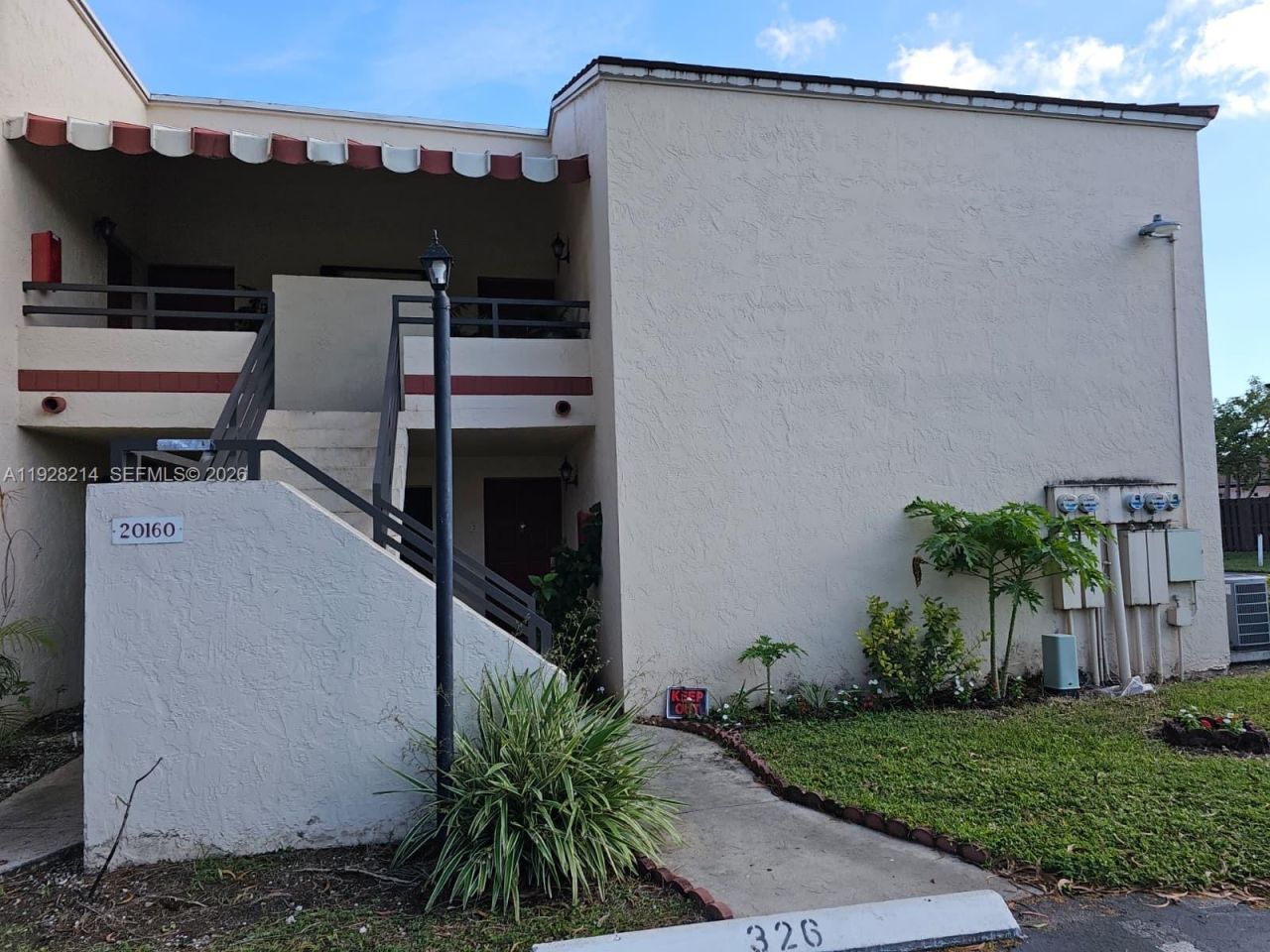 20160 NE 3rd Ct, Unit 8, Miami, FL 33179 Photo